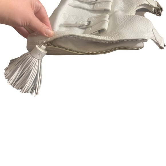 White Genuine Leather Brooks Brothers Tassel Zipper Gusset Handbag - Picture 9 of 16